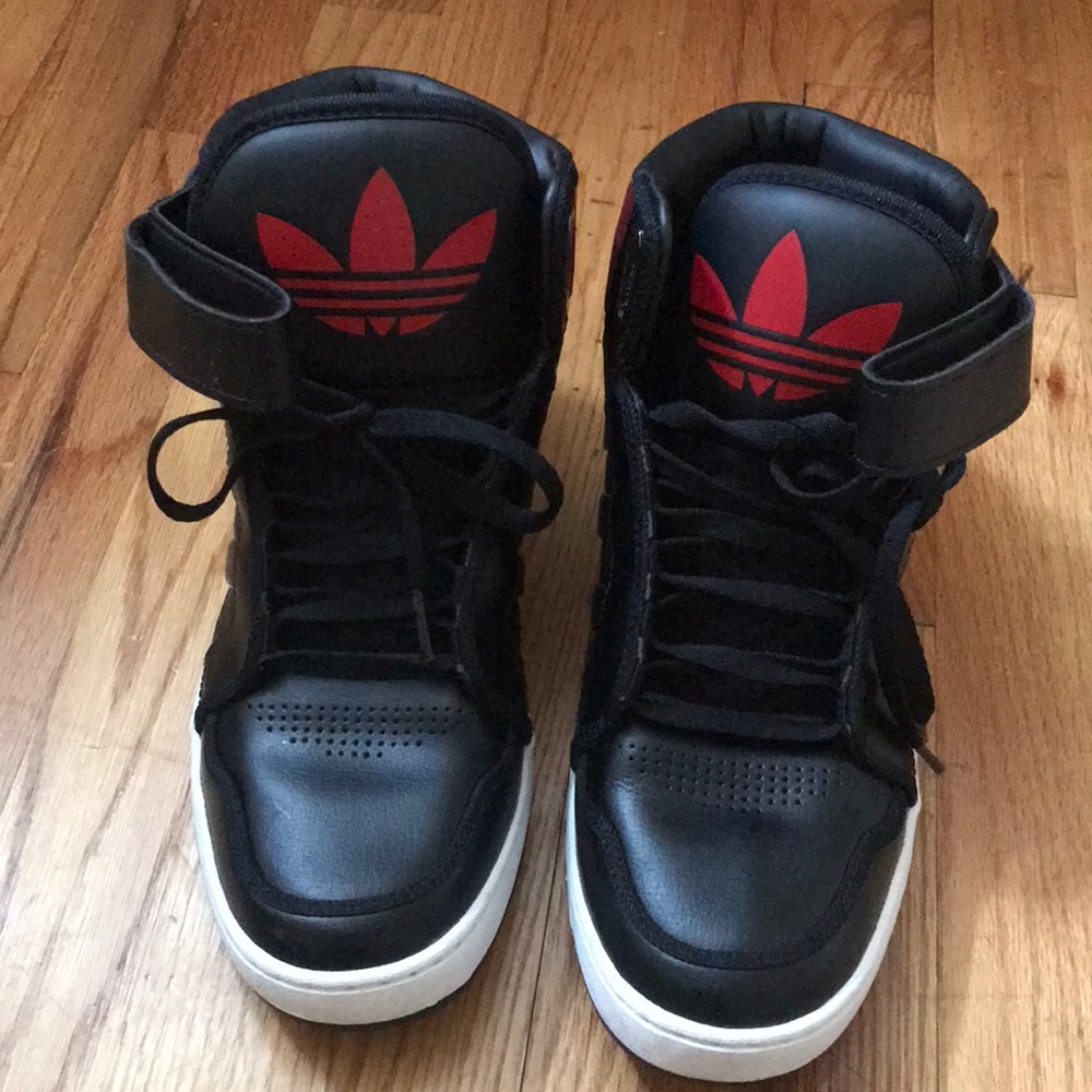 Men Adidas high top sneakers